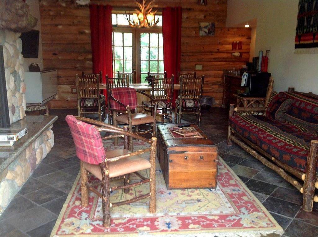 Finger Lakes Lodging Сканителс Экстерьер фото