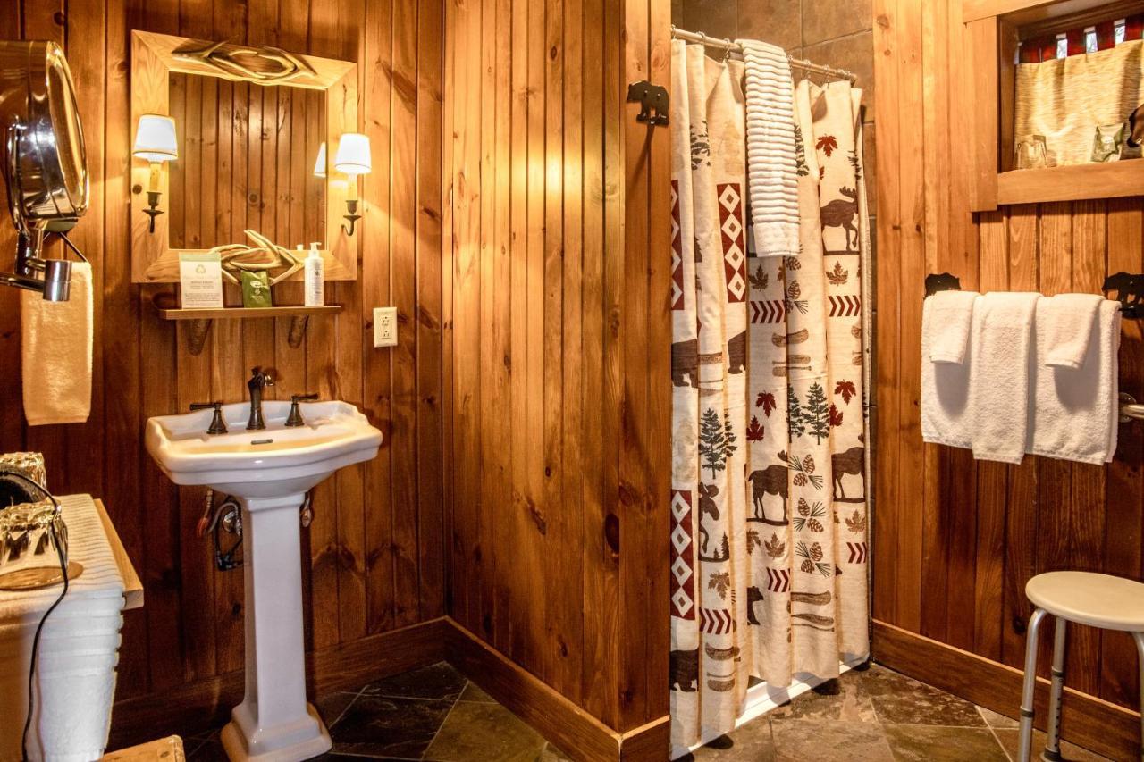 Finger Lakes Lodging Сканителс Экстерьер фото